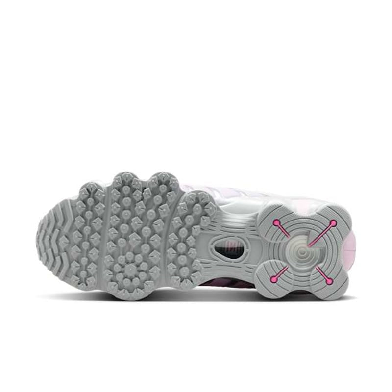 Sneakers - Nike Shox TL
"Metallic Platinum & Pink Foam"