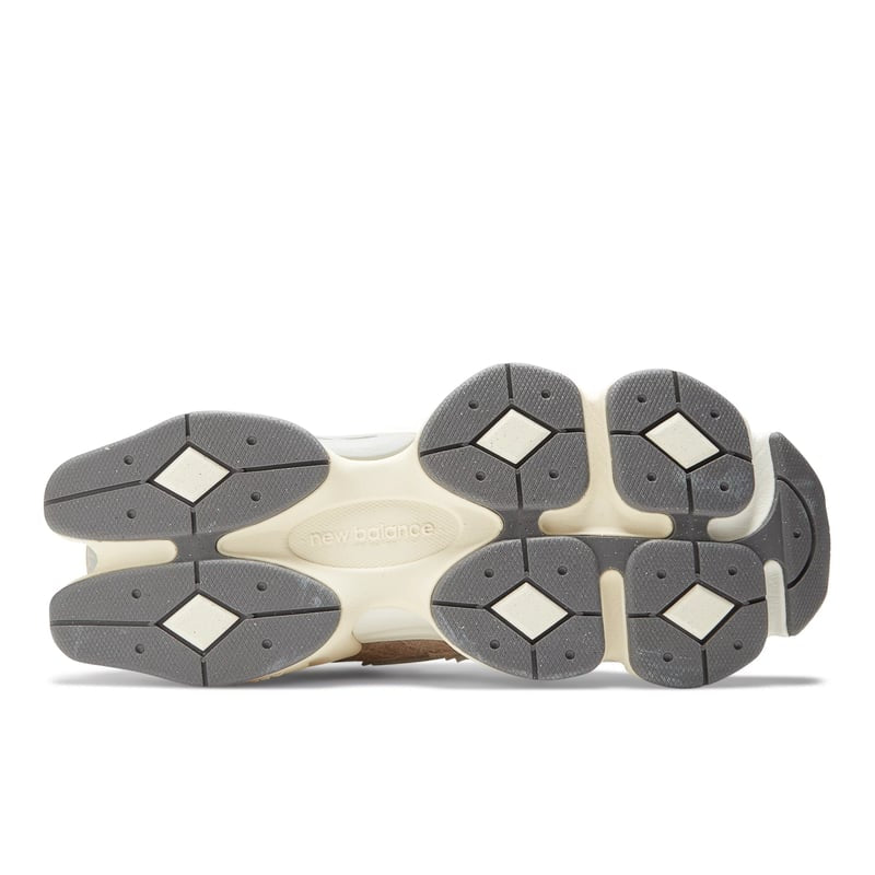 Sneakers - New Balance 9060
"Driftwood"