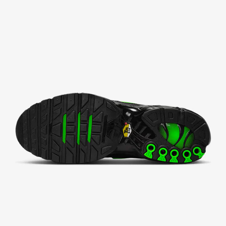 Unisex Sneakers - Nike Air Max Plus Tn Black Green Strike