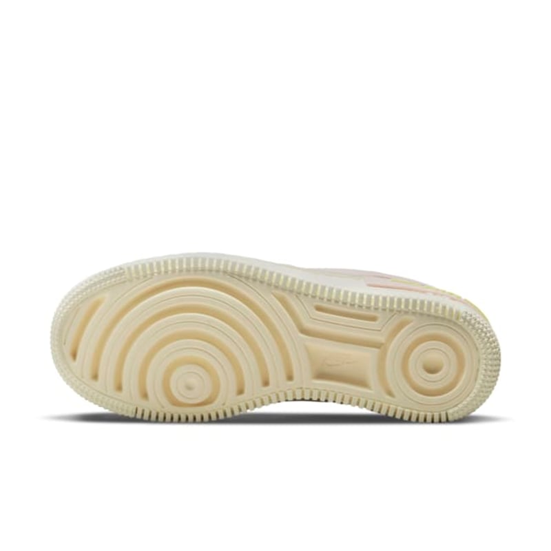 Sneakers - Nike Air Force 1 Shadow
"Cashmere