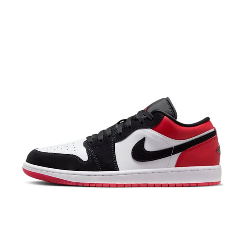 Sneakers - Air Jordan 1 Low SE "Black Toe"
